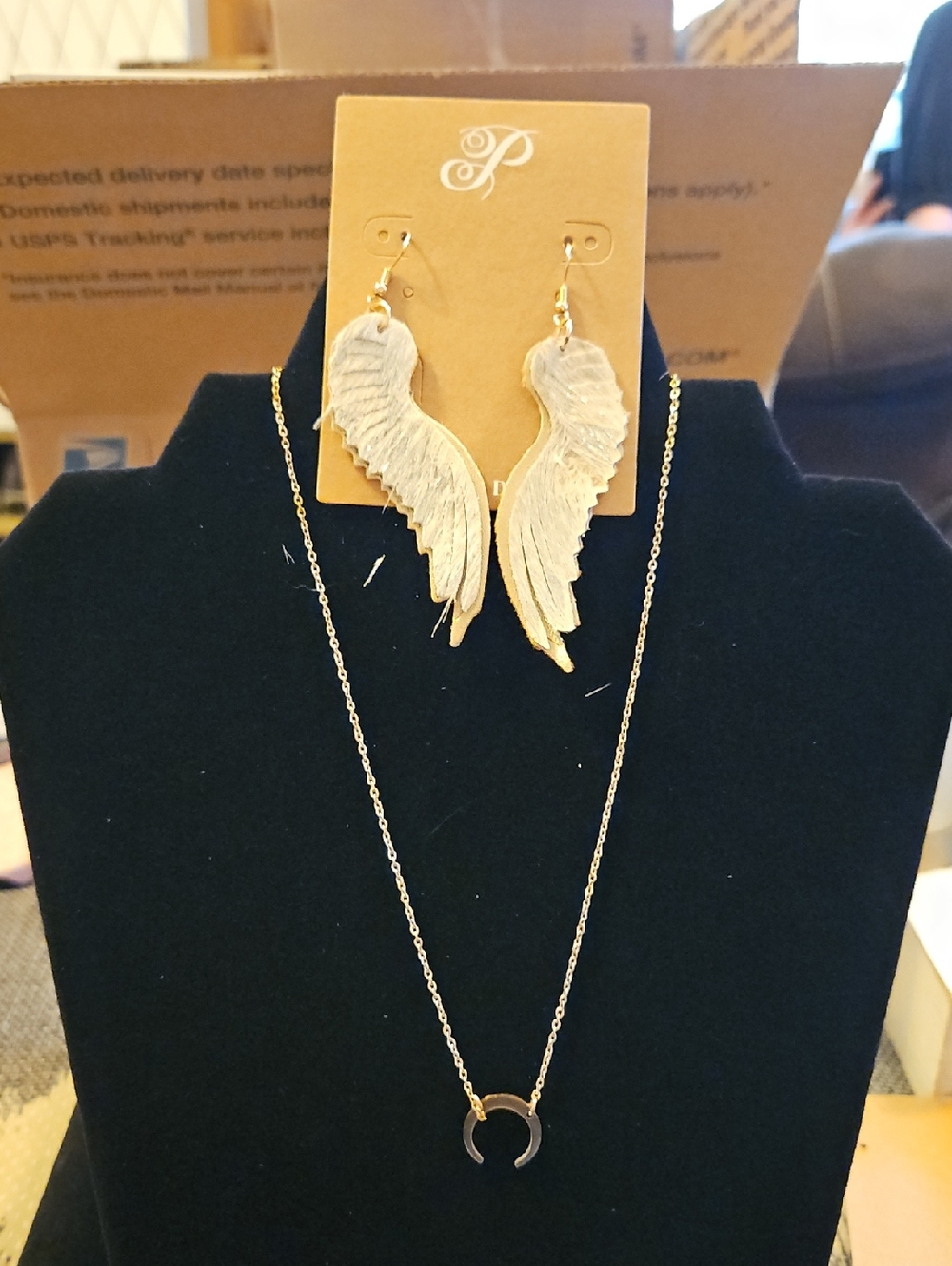 Plunder Gold-Tone Cream Wing Dangle Earrings And Gold Tone Neclace